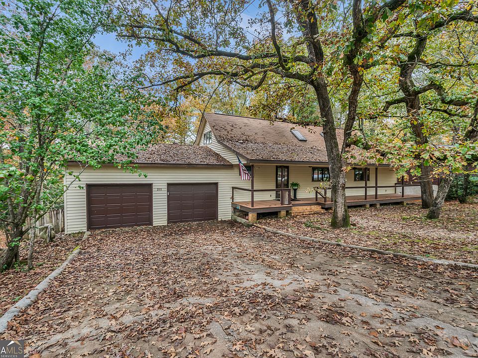 1st image of 211 Dogwood Glen Dr