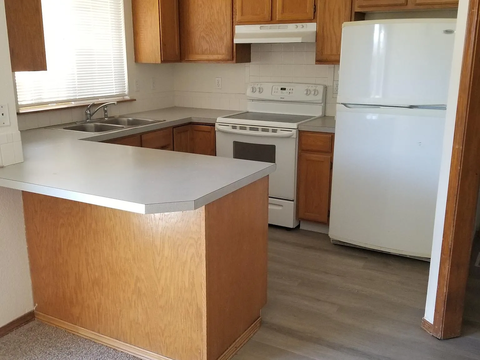 3 bed, 1127 sqft, $2,300 — Photo 4