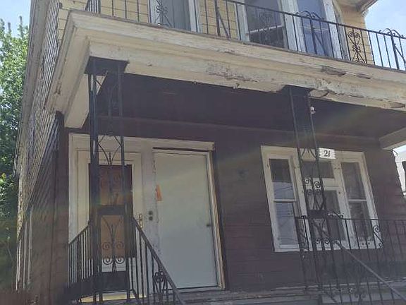 3rd image of 21 Antwerp St
