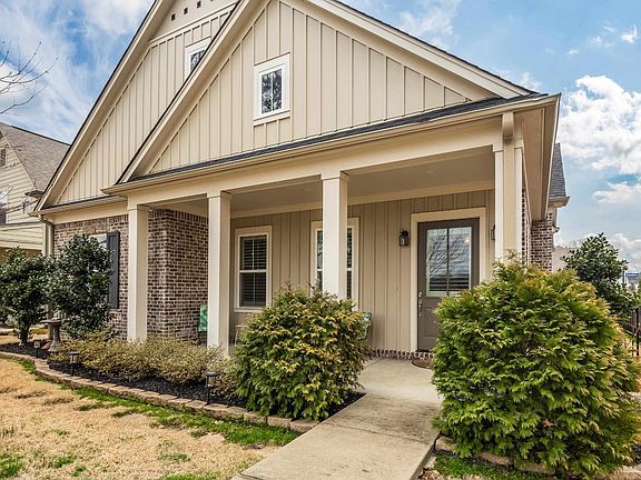 4th image of 15 Independence Ln