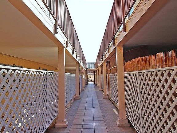 5th image of 730 N Eucalyptus Ave APT 10