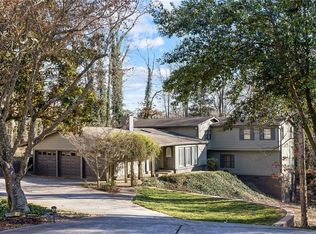 565 Timberland Dr, Sandy Springs, GA 30342