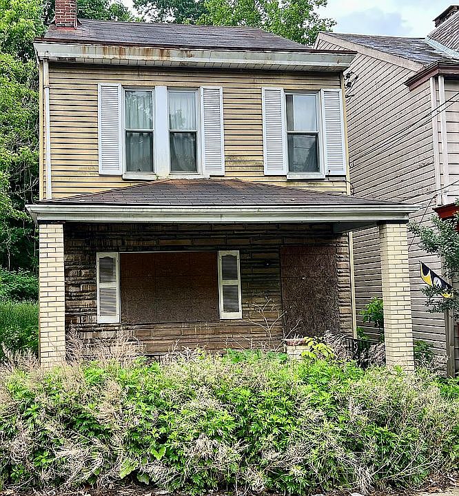 1st image of 324 Flowers Ave