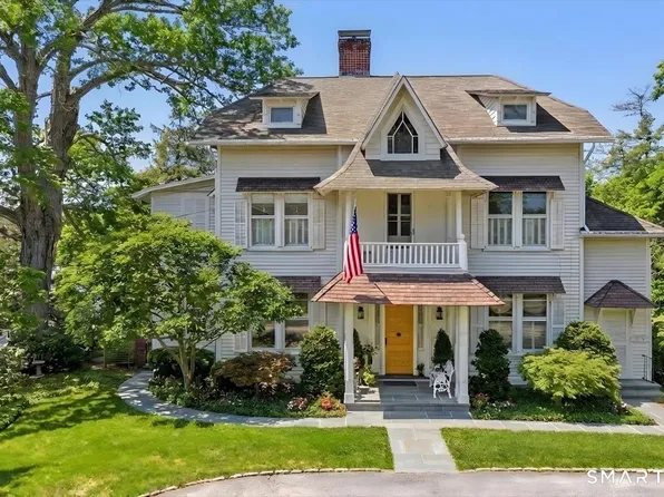 10 Scholes Lane, Essex, CT 06426
