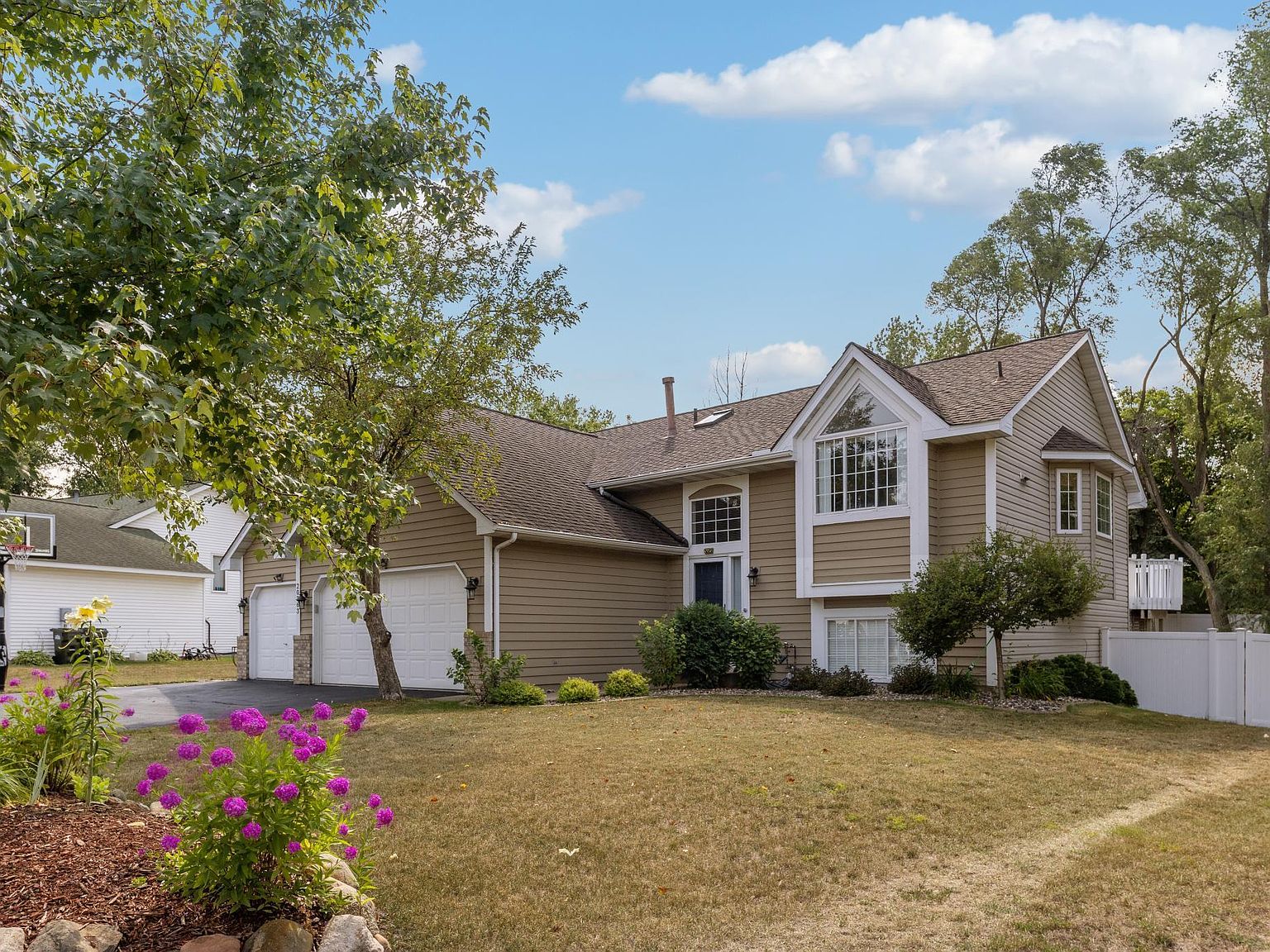 20263 Kensington Way, Lakeville, MN 55044 MLS 6407391 Zillow