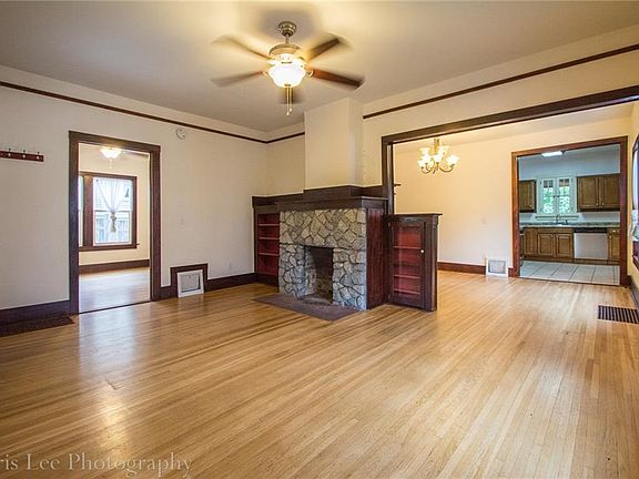 3rd image of 312 N Willow Ave