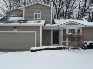 3230 Kenicott Dr, Commerce Township, MI