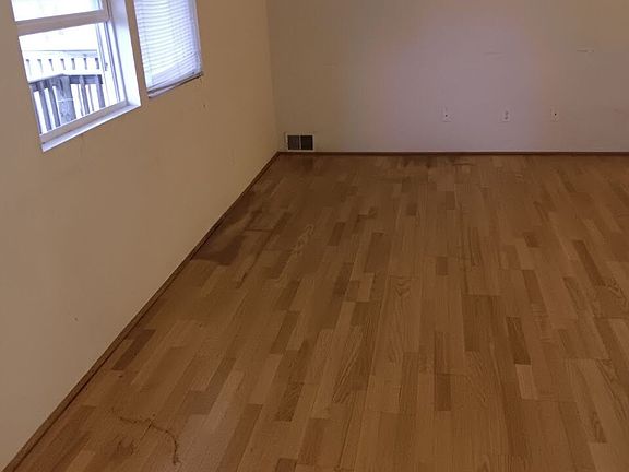 4th image of 4479 E Shore Dr
