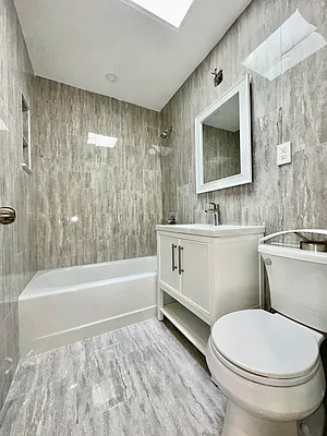 Rented by Highline Residential | media 23