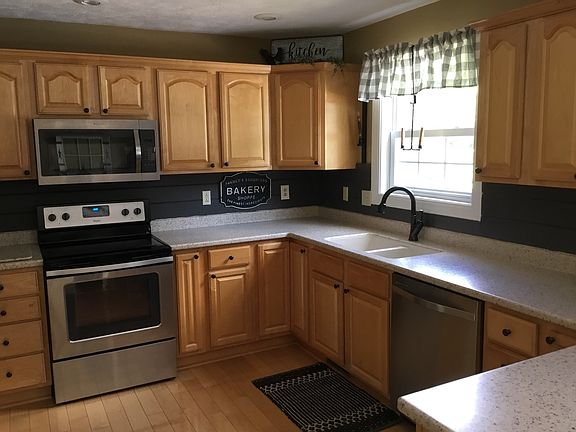 5th image of 72 Teri Ln