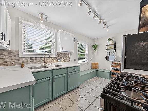 5th image of 1620 Annabelle St