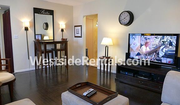 5th image of 5218 Whitsett Ave