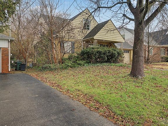 2nd image of 2730 Byrneside Dr