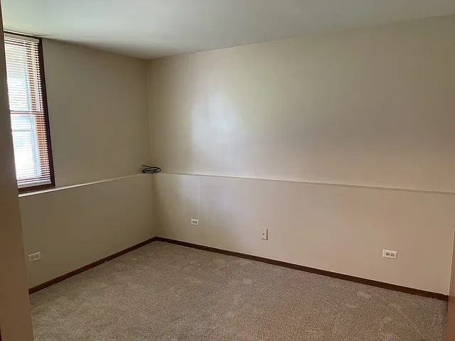352 College St — Photo 6
