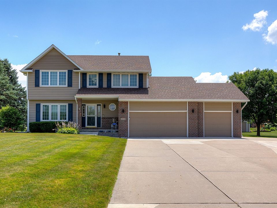 1st image of 2839 NE 96th Ave