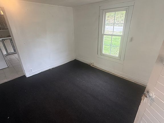 3rd image of 421 Morrow St