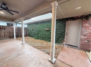2137 La Cache Dr, Lake Charles, LA 70601