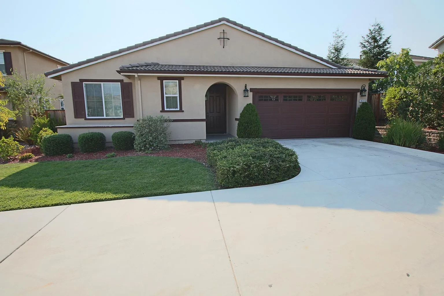 9523 Navajo Ct photo 1