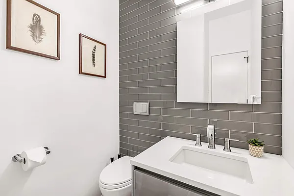 Rented by Sotheby's International Realty | media 6