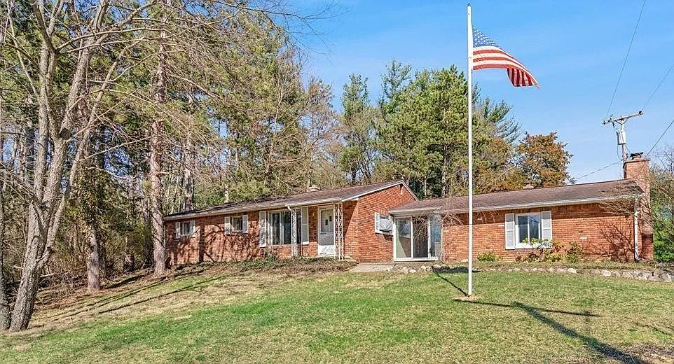 7785 Chilson Rd photo 1