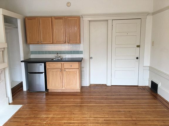 5th image of 118A 20th Ave #A