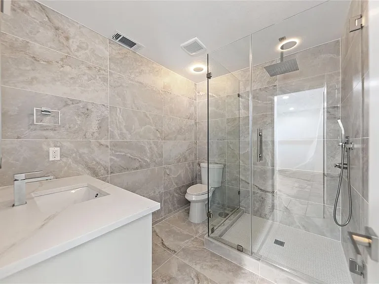 3616 Woodleigh Dr — Photo 11