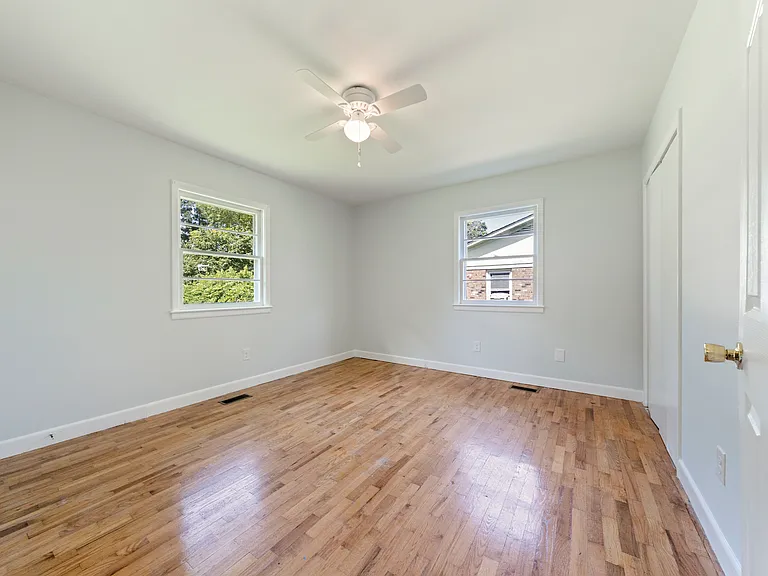 513 Mohican Trl — Photo 16