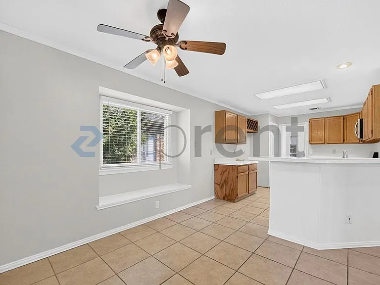 2508 Hawk Dr — Photo 12