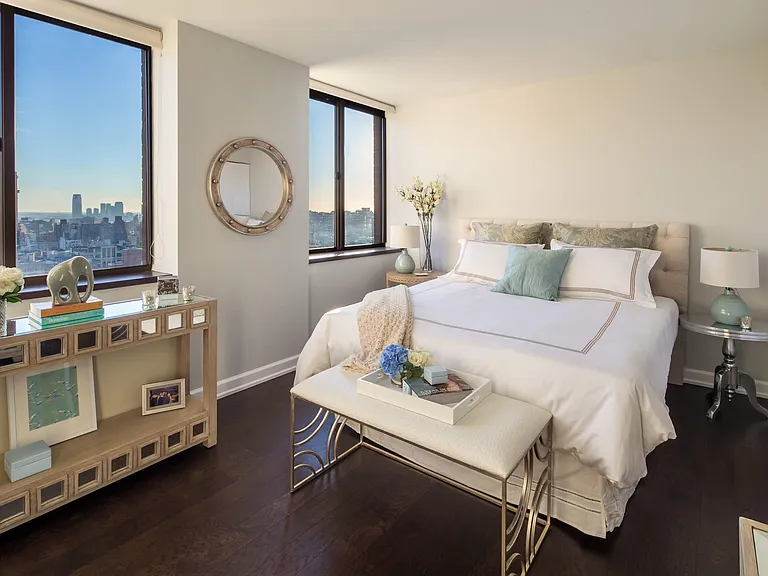 77 W 24th St #24B — Photo 14