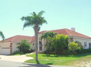 929 Allegro Ln, Apollo Beach, FL 33572