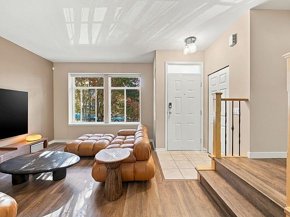 3rd image of 24115 102a Ave