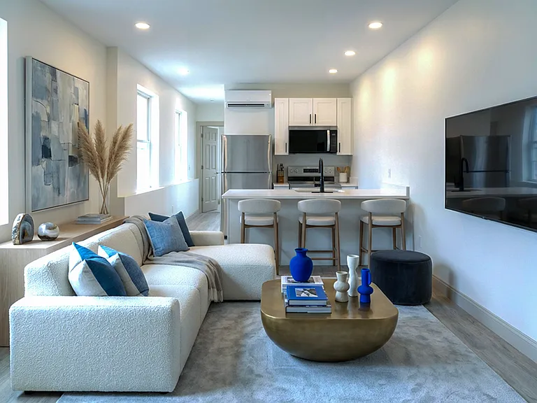 531 Smith St #103 — Photo 2