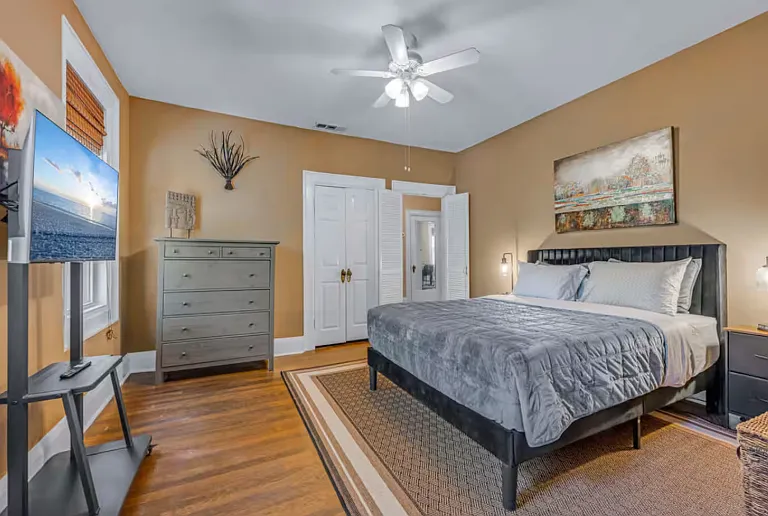 4303 Vandelia St — Photo 10