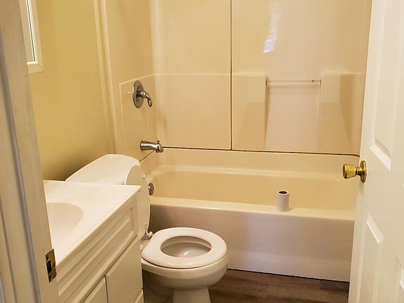 4th image of 38076 N Wilson Ave