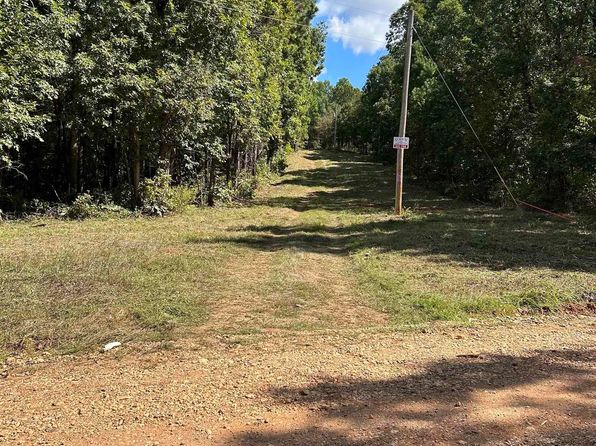 Bluegrass Rd, Nashville, AR 71852
