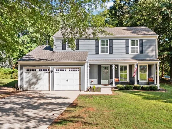 5552 Knox Pl, Peachtree Corners, GA 30092