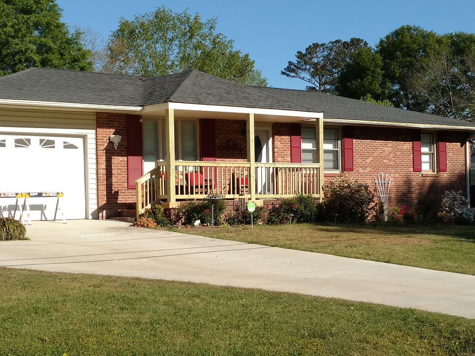 1st image of 7 Lynchburg Dr