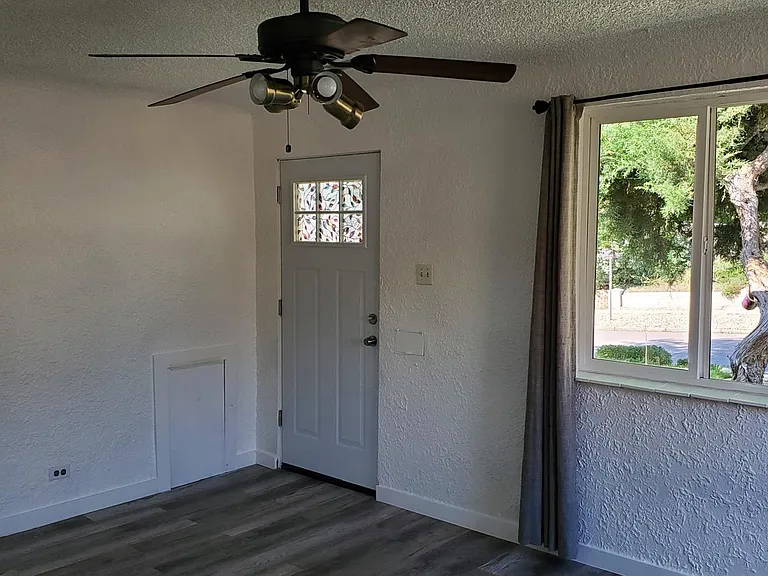 2536 Yates St #N — Photo 22
