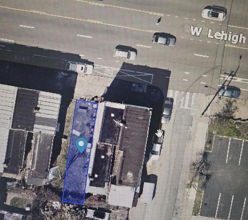 1st image of 704 W Lehigh Ave