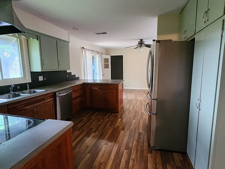707 Normal St — Photo 4