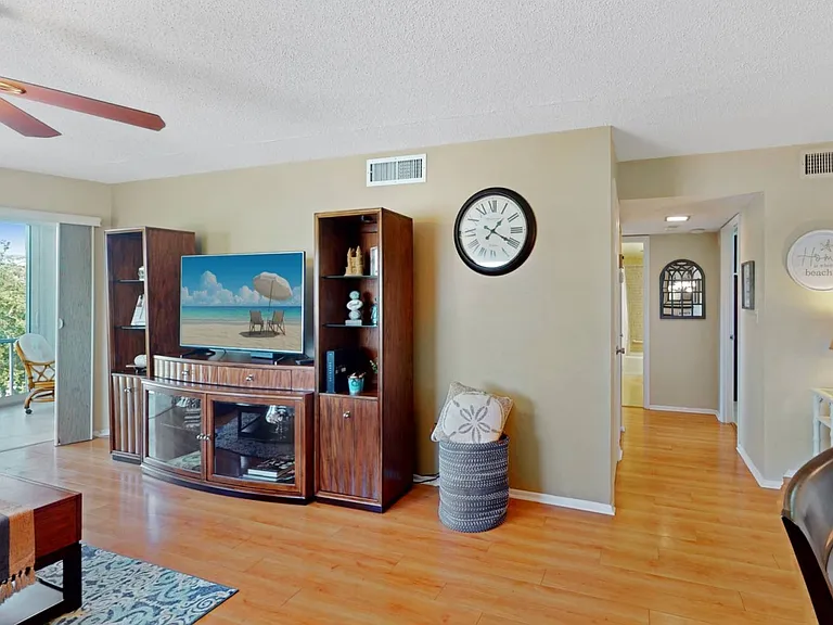1215 S Portofino Dr #D301 — Photo 12