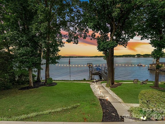 2nd image of 8017 Blue Water Ct