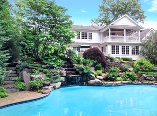 300 Stonycroft Rd, Ridgewood, NJ 07450