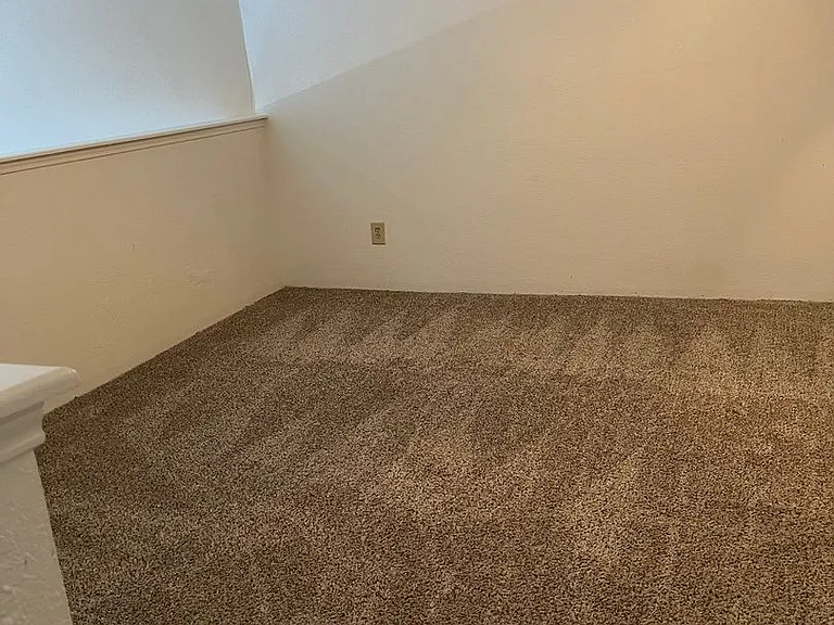 Emerald Cove Apartments — Photo 62