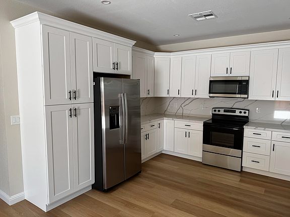 3rd image of 269 S Cragmont Ave