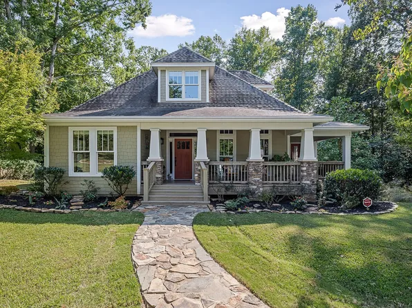 18 Admiral Ln, Rock Island, TN 38581
