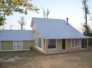 4332 8th Ave, Marianna, FL 32446