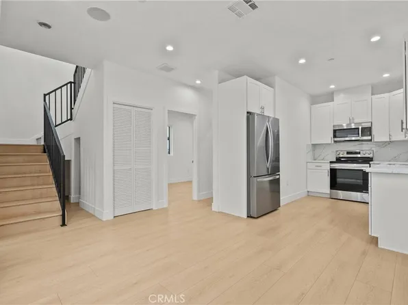 326 Leslie Way, Los Angeles, CA 90042