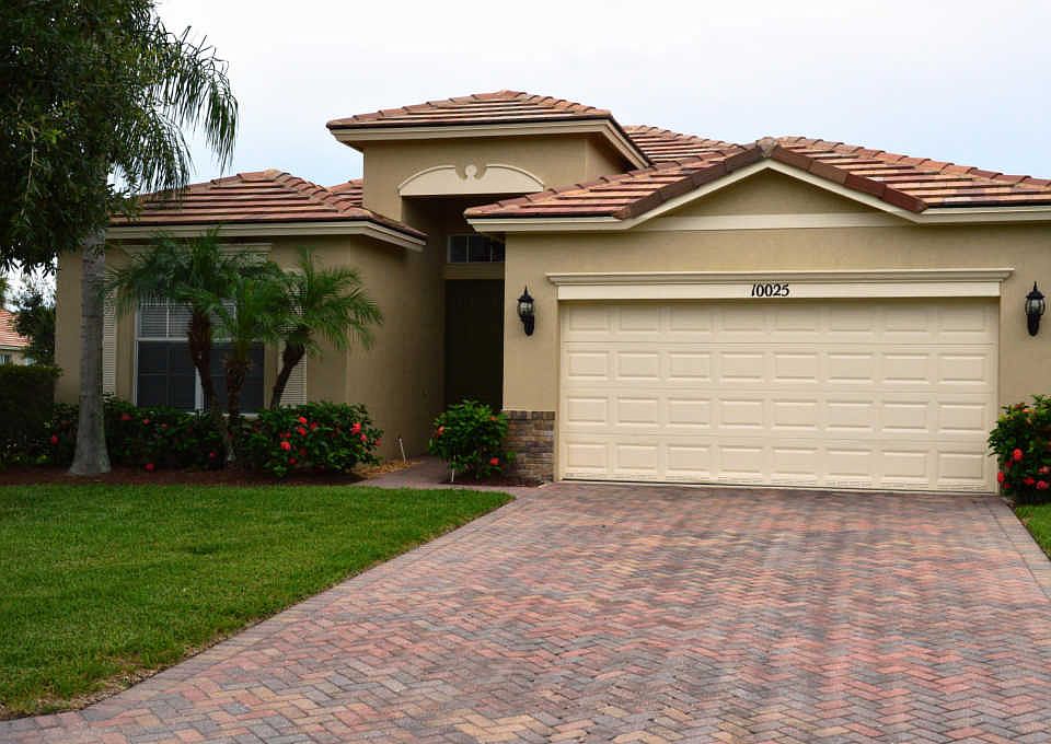 1st image of 10025 SW Cardigan Cir