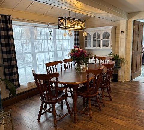 4th image of 2115 Potts Hill Rd